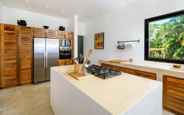 Magnificent new Modern Villa With sea View 5 Bedrooms