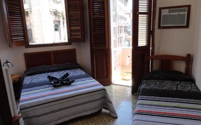 Hostal Balcones Villegas