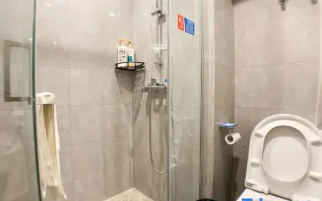 Foshan Rita Apartment (Chao'an Metro Station)