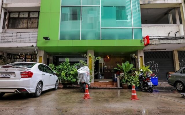 Nida Rooms Queen Sukhumvit 18 Residence