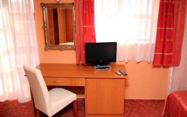 Lugas Wellness Hotel