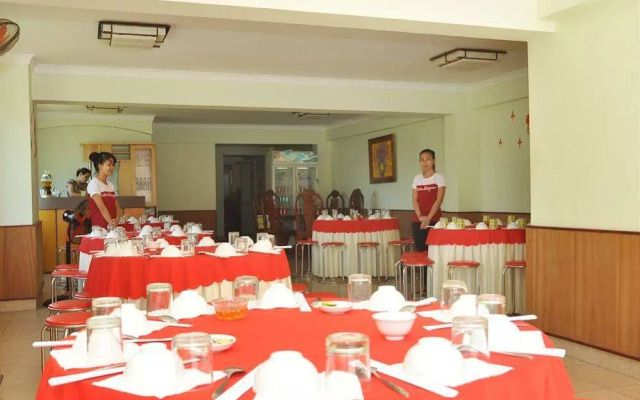 Champa Hotel