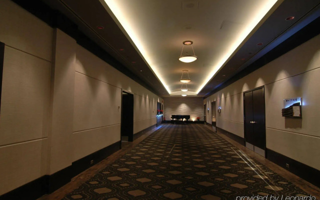 Delta Hotels by Marriott Edmonton Centre Suites