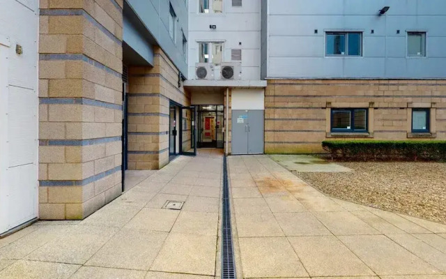 Opal Court