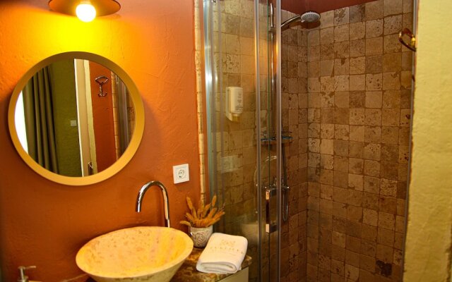 Zevkliler Alacati Boutique Hotel & Fine Dining