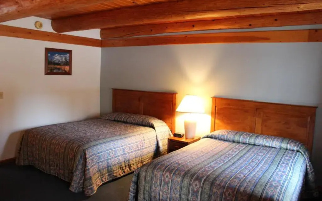 Nootka Lodge