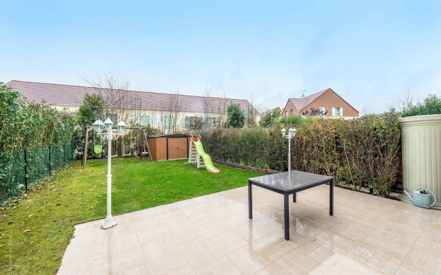 Meliassa 3 bedrooms house with a garden