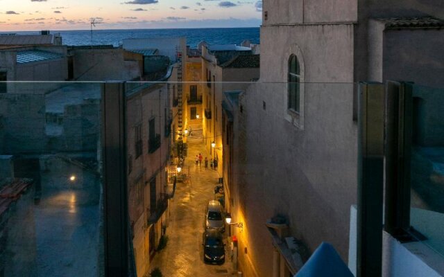 Azzoli Trapani - Apartments & Skypool - Adults Only