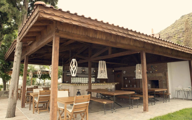 Vira Demir Boutique Hotel & Beach