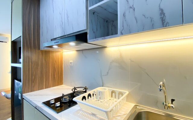 Homey And Comfortable Studio At Enviro Apartment