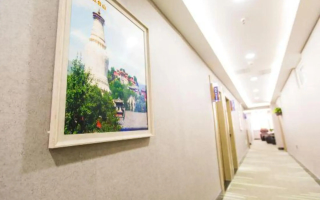 Chiba grass Hotel (Shanxi Provincial People's Hospital Taiyuan Railway Station)