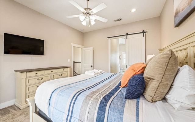 Blu Pearl 5 Bedroom Home