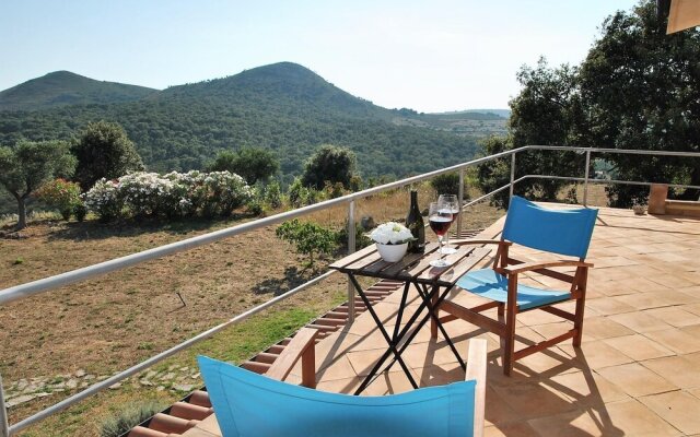 Villa In Sperlonga With Green External Space For 4 Persons