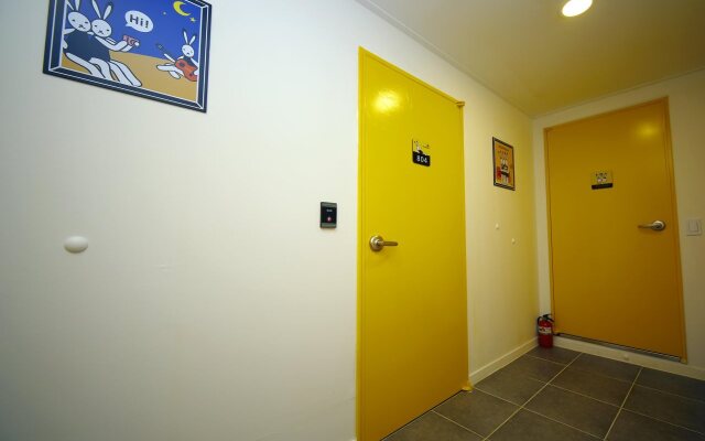 24 Guesthouse Sinchon Avenue