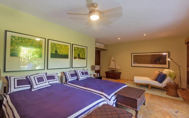 Sunny Vacation Villa 45