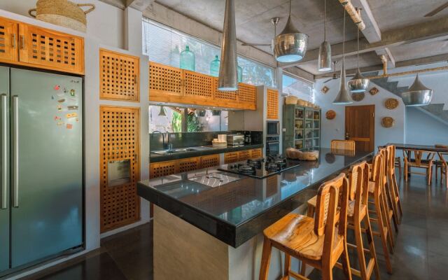 Villa Teman-Luxury 4BR Villa in Seminyak