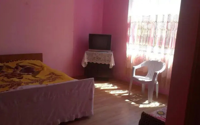 Madona's Guest House