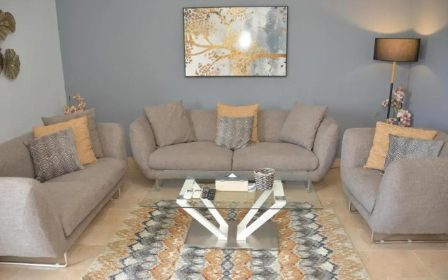 Luxurious Superior Apartment One Bedroom Space available