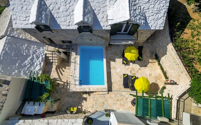 Villa Topolinath Pool