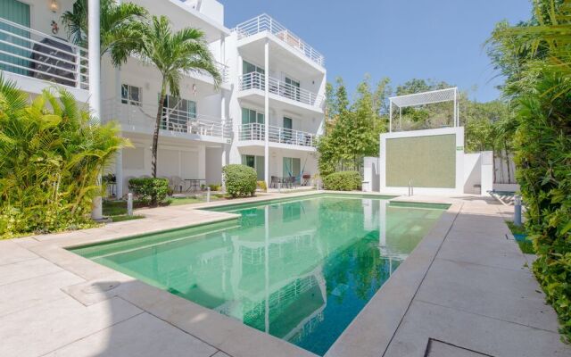 Pelicanos Condominium by ChezPlaya