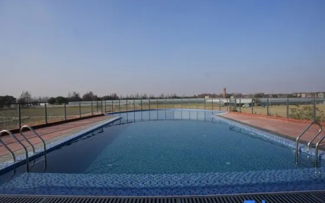 Jiashan Dayun Radisson Manor – Pool – Jiaxing