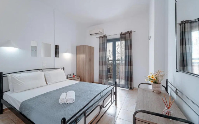 Marousi Rooms