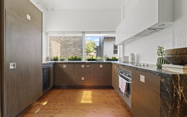 Art Deco Style Apartment