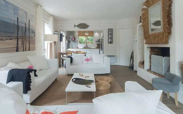 Luxury Villa in Lege-cap-ferret With Swimming Pool