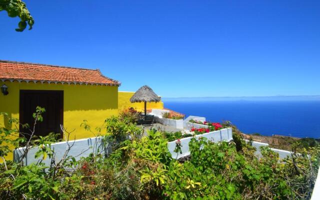 Casa Rural Dos Aguas by Isla Bonita