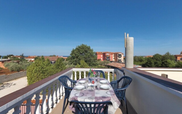 Nice Home in Peroj With Wifi and 2 Bedrooms