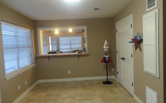 Garden Inn and Suites Silsbee