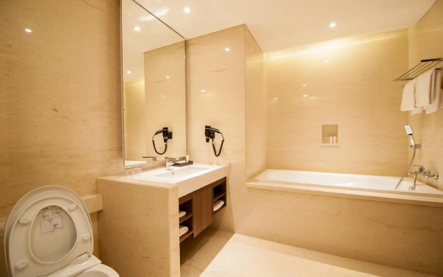 Grand Soll Marina Hotel