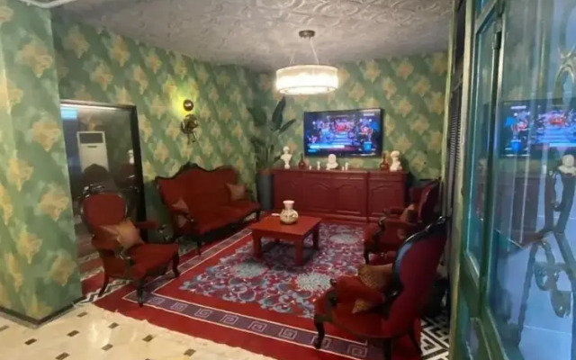 Hexa Suites Hotel