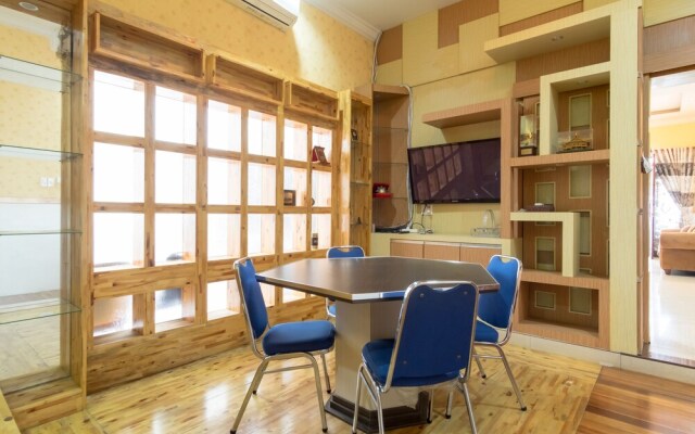 Naufal Guest House by OYO Rooms