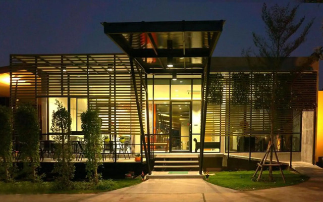 Mila Garden Hotel