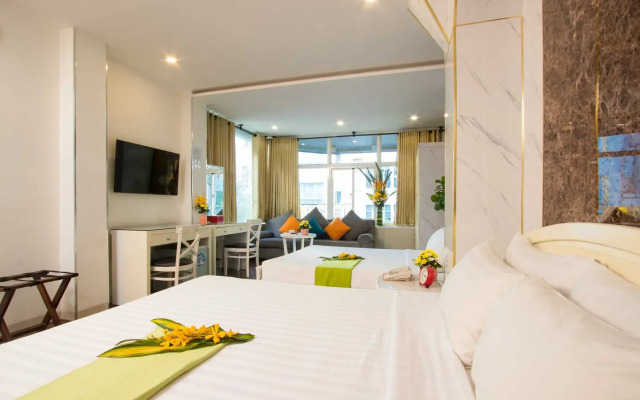 The Noble Swan Hotel New World