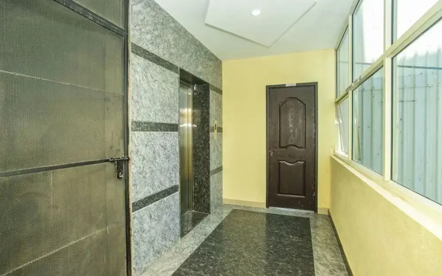 Chairmen's Hotel By OYO Rooms