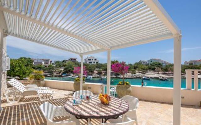 Vila Blanka Apartments