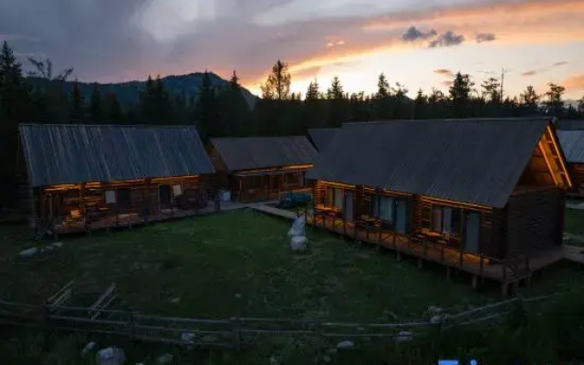 Taiga Beauty of Mountains and Rivers Homestay