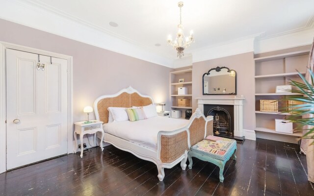 Sophisticated Shine by Newington Green