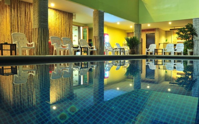 Hua Hin White Sand Hotel