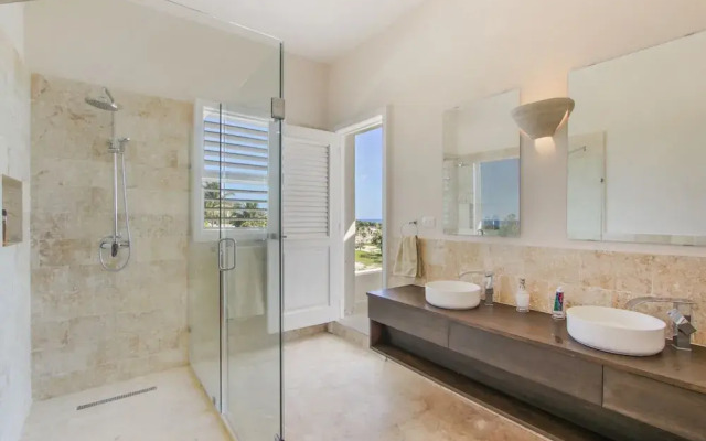 Stunning 6BR Villa With Ocean View in Cap Cana