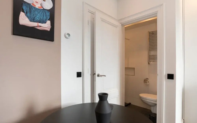 City centre studio canal belt