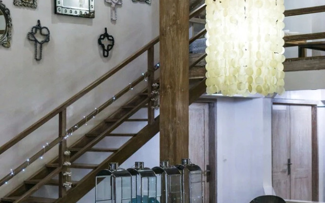 Villa Putih Seminyak