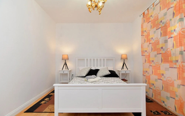 Apartment 1928