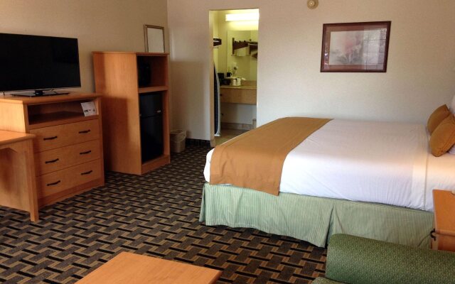 Americas Best Value Inn & Suites-DeSoto/South Dallas