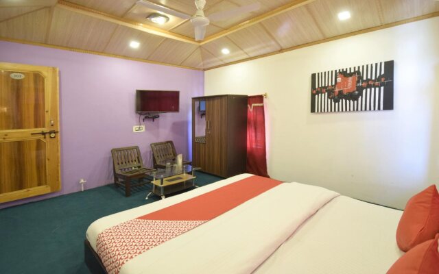 OYO 4692 KS Palace Srinagar