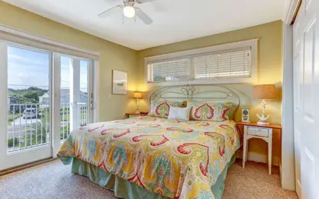 2282 South Fletcher