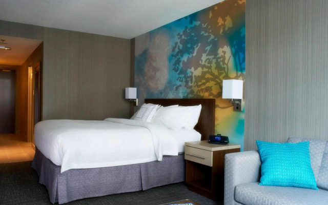 Courtyard by Marriott Downtown Toronto