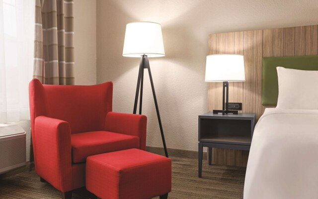 Country Inn & Suites by Radisson, Georgetown, KY